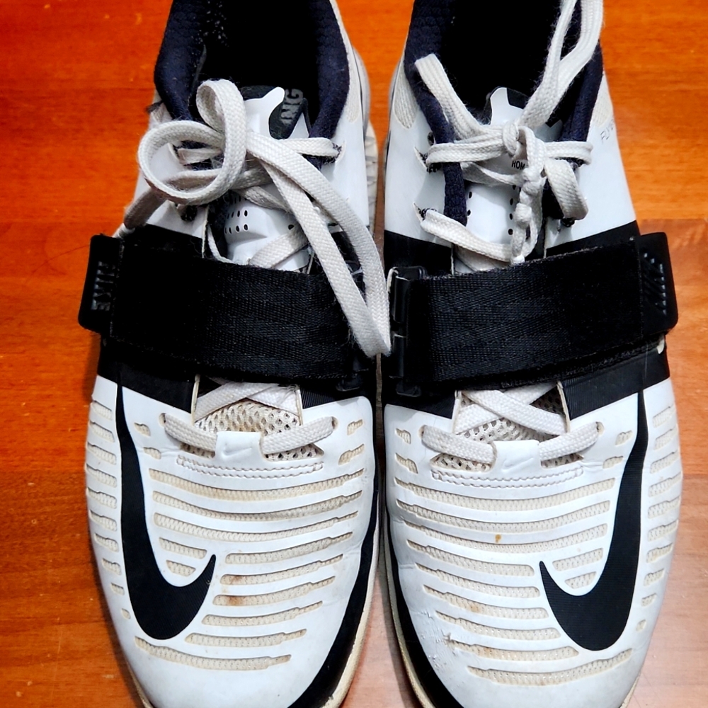 Nike powerlifting shoes